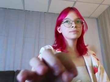 pink tilly