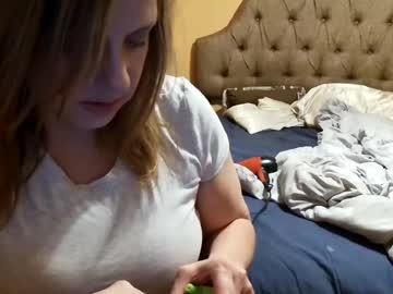 tinywithtiddies